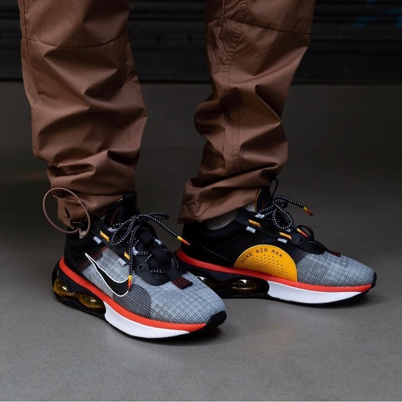 nike air max 2021 boys“grade school sz.+1.5=womens sz. - Picture 9 of 10